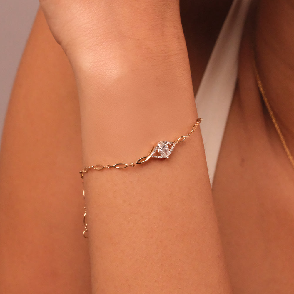 Pear Cut & Diamond Accent Bracelet in 9K/14K Gold | 0.53 Ct Lab Grown