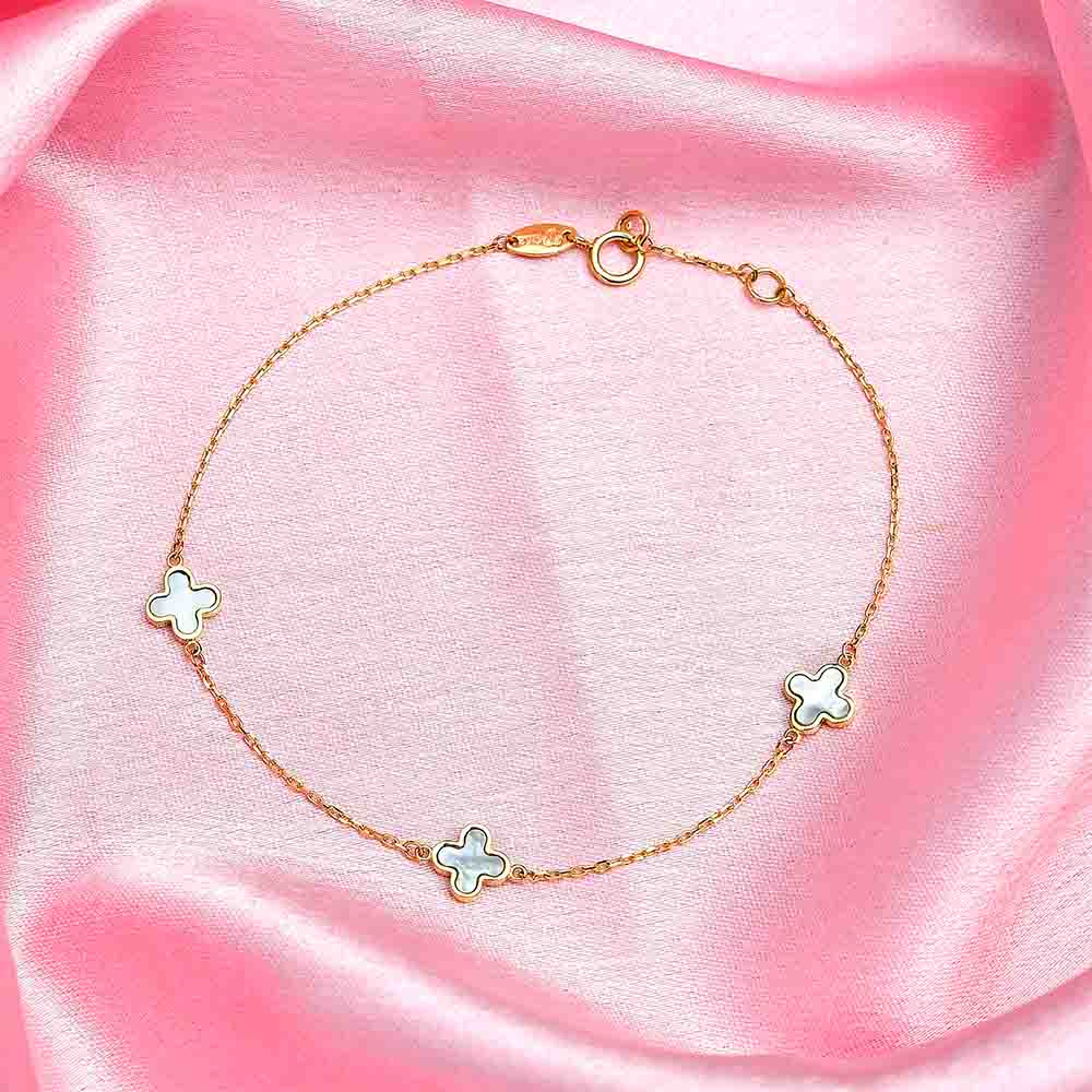 Gold Essential Lucky Shamrock Gold Station - Gold Bracelet